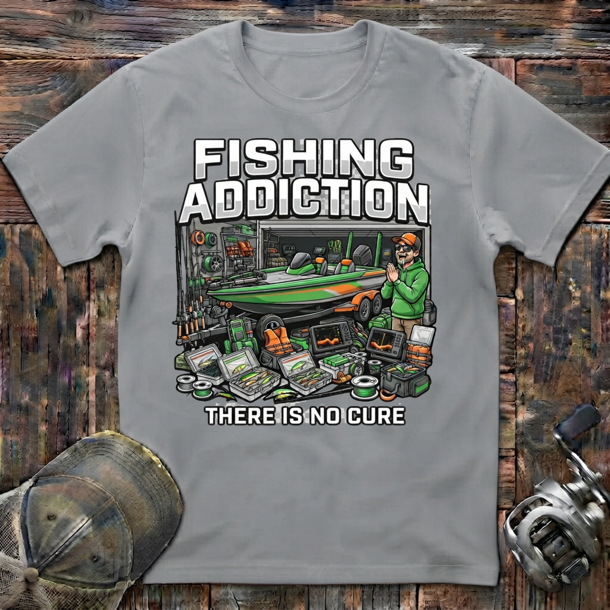 Fishing addiction in color T-Shirt